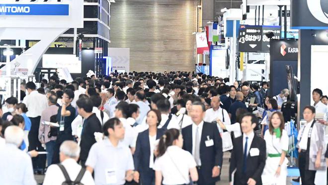 九游体育：出海记日本LTT展8万人挤爆展厅！中国物流装备企业找准“出海”突破口发力共塑海外影响力(图1)