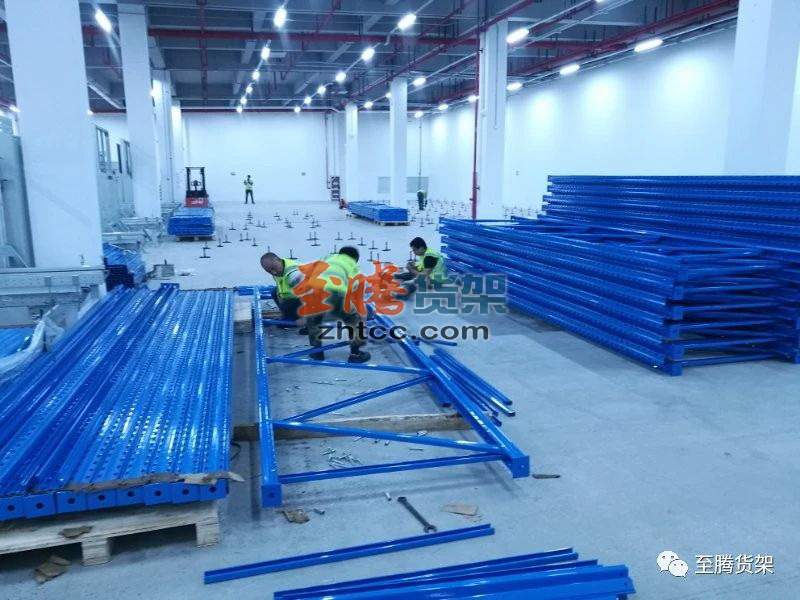 九游体育科技：四向车自动化立体库进行调试(图3)