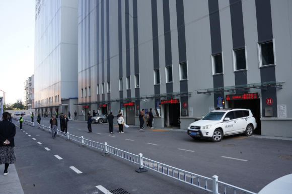 深圳伟创建成国内单体最大医院立体智能车库破解就医停车难题(图2)